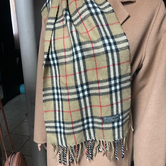 Authentic vintage burberrys vintage he nova check tan wool scarf (A2017) - Picture 7 of 9